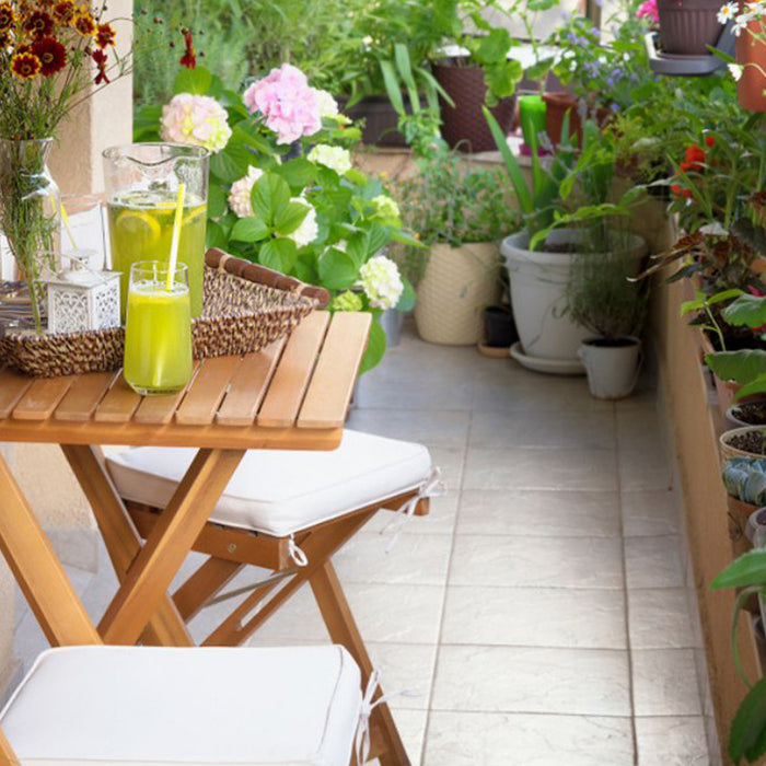 How to get your outdoor garden in Dubai?