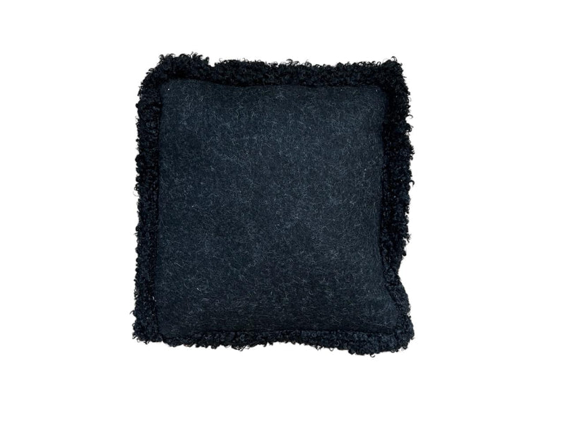 Ullis Pillow Square