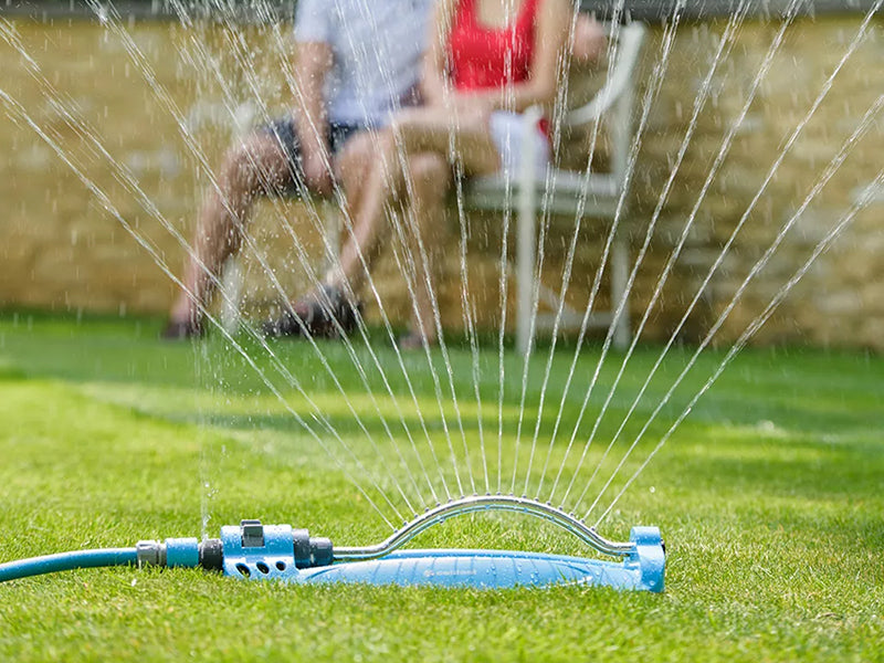 Cascade Oscillating Sprinkler