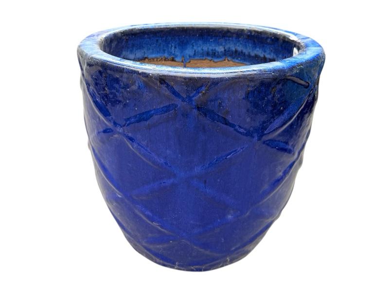 Criss-cross pot