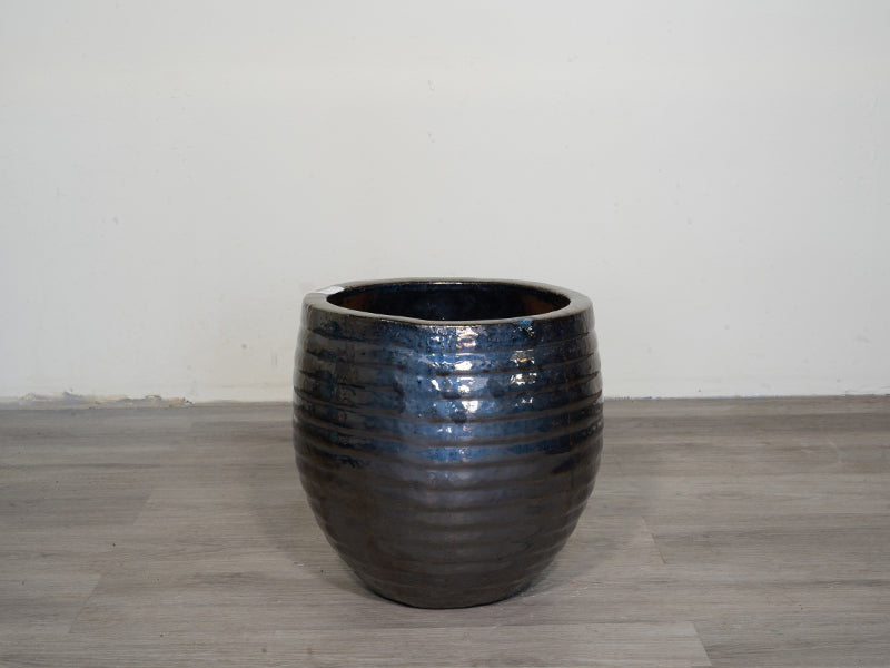 TK Ruffle Ceramic pot 'MBK