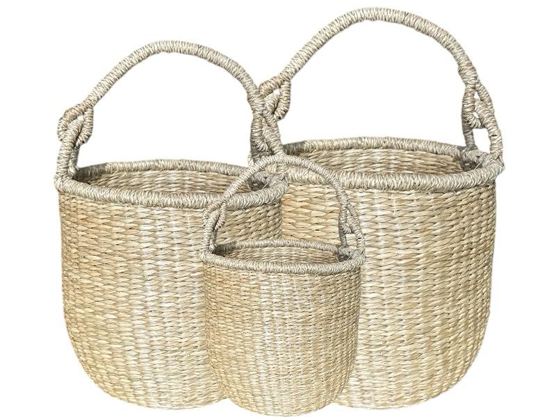 Seagrass basket with handle